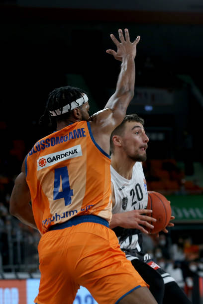 巴因德尔的 巴因德尔的