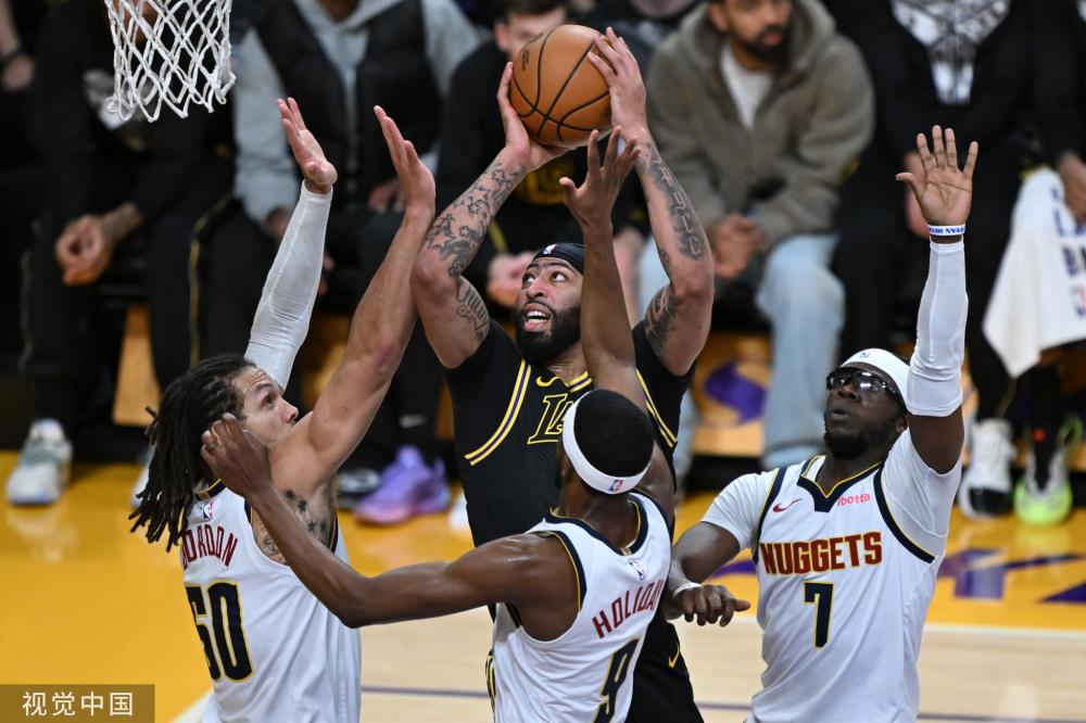 公众舆论往 公众舆论往