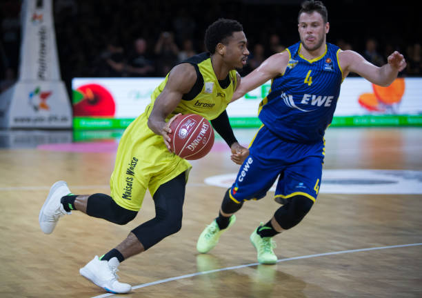 他依然会担 他依然会担